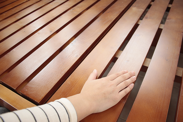 塗装によって質感が変わる 知っておきたいベッドの塗装について ベッド マットレス通販専門店 ネルコンシェルジュ Neruco